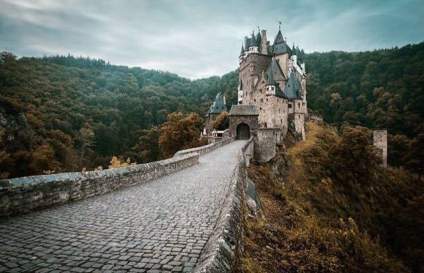 德国Eltz Castle，深山里的中世纪古堡 ​​​​ 