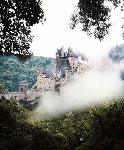 德国Eltz Castle，深山里的中世纪古堡 ​​​​ 