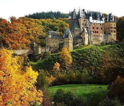 德国Eltz Castle，深山里的中世纪古堡 ​​​​ 