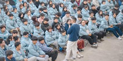 【一人一句：为美术生加油！】【参米艺术】#2021联考必胜
  铁骑铮铮纵千军 鏖战联考终得胜！
  