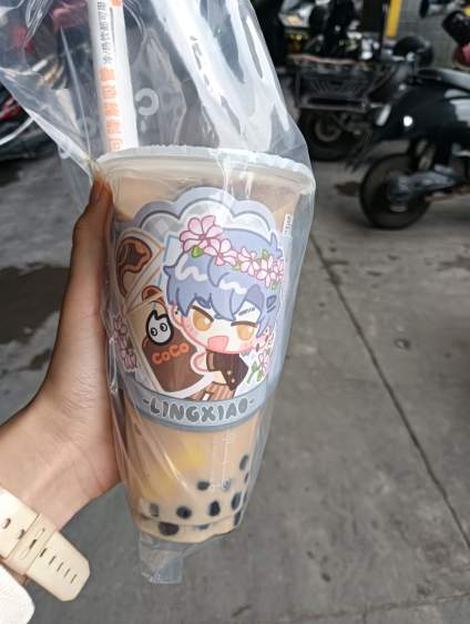 暑假第一杯奶茶 