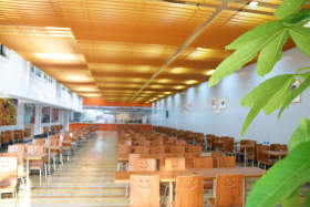 福建白塔岭画室食堂图2