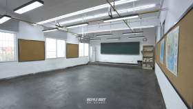 武汉博昱美术培训学校教室图1